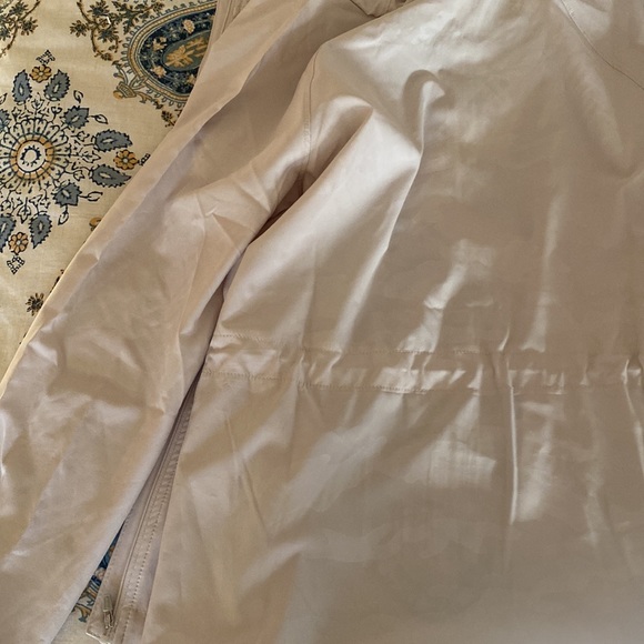 Light rain jacket - Picture 4 of 4